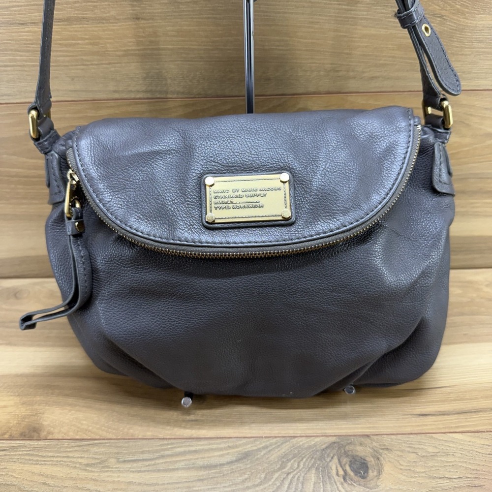 Marc Jacobs Classic Q Natasha Y2K Vintage Crossbody Gray Taupe Pebble Leather